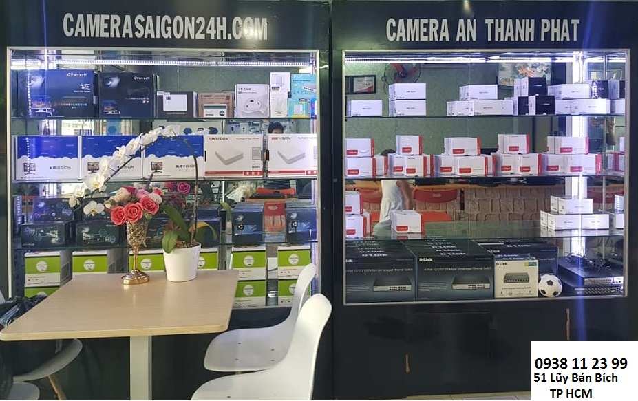 Lắp đặt hệ thống camera giám sát đang là phương án được rất nhiều người quan tâm.Việc lắp đặt camera giá rẻ là vấn đề được đặt ra nhiều hiện nay,để lắp đặt một hệ thống camera giám sát tốt có rất nhiều vấn đề được đặt ra như: loại camera nào tốt,giá của nó như thế nào và cần tìm đơn vị nào trong vô vàn đơn vị có mặt chuyên phân phối lắp đặt thiết bị thông minh hiện nay Đơn vị lắp camera ip wifi giá rẻ hiện nay,lắp camera ip wifi giá rẻ,công ty phân phối camera giá rẻ,bán camera ip wifi giá rẻ
